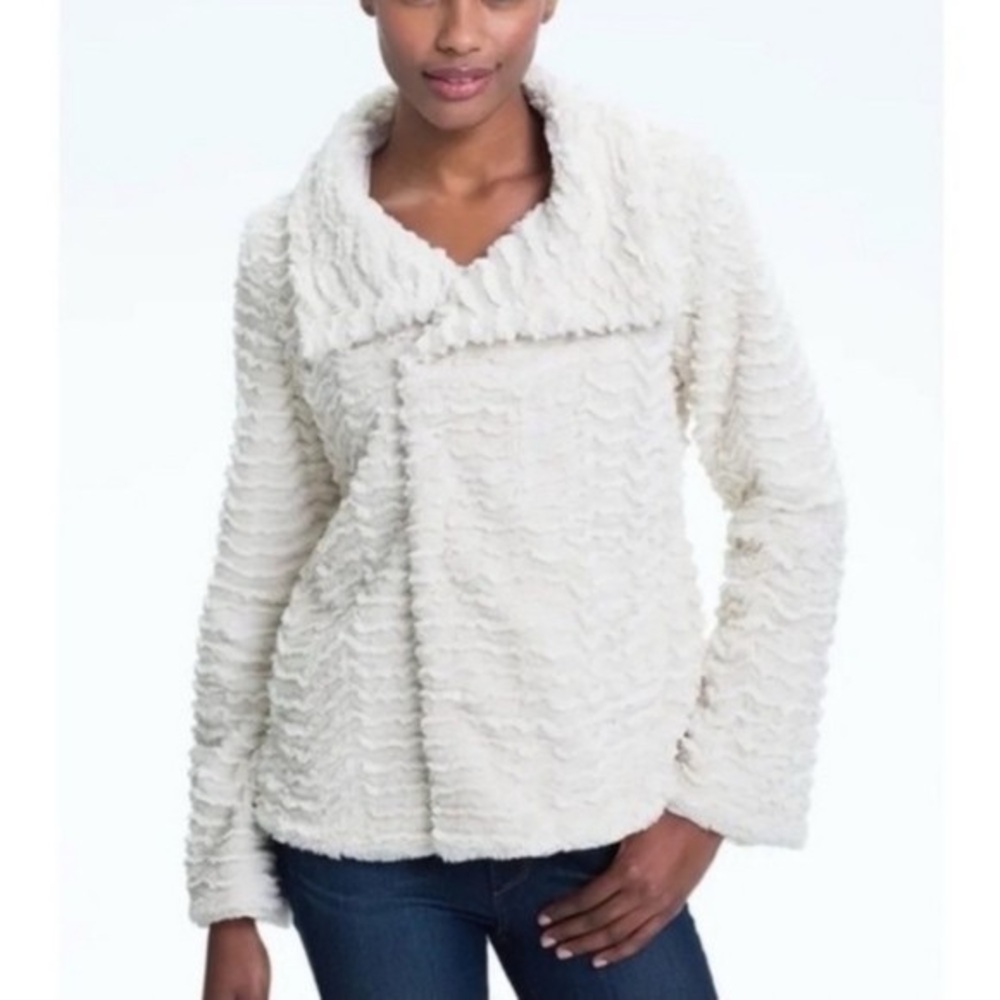 Patagonia Pelage Jacket Cream Faux Fur Lined Full Zip Size XS‎